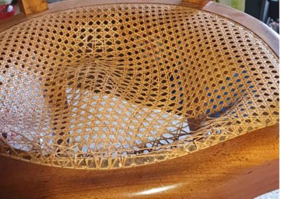 Réparation de meuble, chaise cannage assise