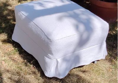 Réparation de meuble, tapisserie pouf tissu