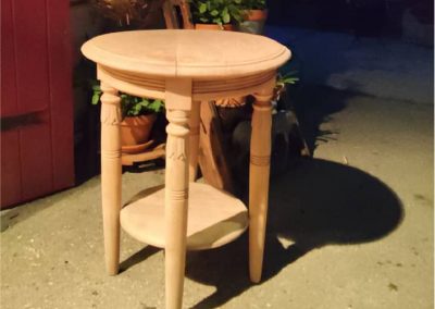 Réparation de meuble, restauration tabouret bois